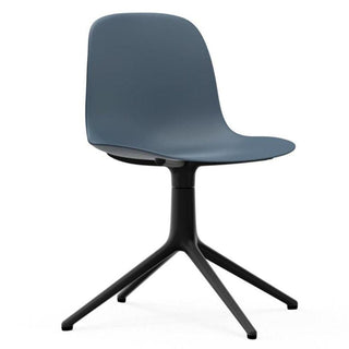 Normann Copenhagen Form polypropylene swivel chair with 4 black aluminium legs Normann Copenhagen Form Blue - Buy now on ShopDecor - Discover the best products by NORMANN COPENHAGEN design